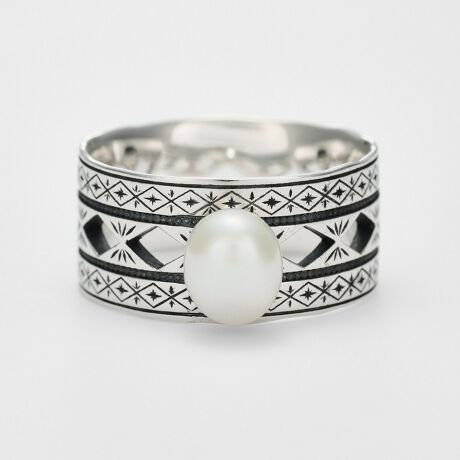 [^ԁF10252111183]tH[NAȕ͋CY킹钤͗lƓ׍H{ꂽOBtbgȃfUC̒nɏ_炩ȃtH̃p[gݍ킹RgXg͂łB̃X^COɃnĂACełBVR΂VRfނgpĂ̂́ATCYEFËႢA኱̏A̗LȂǂɌ̍܂B\߂BTCYsBp[́Â藯߁icājł̂Őɂ͂ӉBfUC̓AvTCYƁAۂɒpۂ̃TCYɍ܂Bۂ̒pɋ߂TCYŕ\Ă܂B