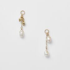 K10パールピアスチャーム