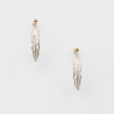 アガット(agete)のシルバーフェザーピアス