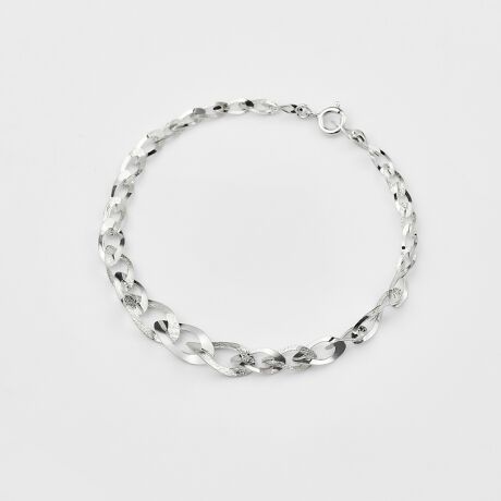 [^ԁF10253114359]ɌăR}̃TCYOf[Vɑ傫ȂfUCƁA͗lp[cƖnp[c݂ɑgݍ킹\̃uXbgłBp[cЂƂЂƂɂЂ˂邱ƂŁÅƓ܂A悢{[Ȃy₩ȒSnĂ܂B݊Ȃ咣A܂܂ȃX^COɓރfUCłBg͂Ad˒̃ANZgƂĂ􂵂܂B@