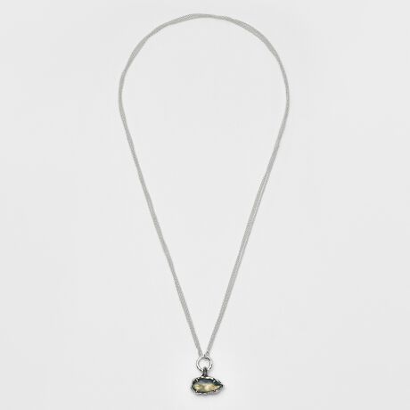 [^ԁF10253116407]ƋP[YJbg̃NH[cɁAދ̏i߂ʂƁAz̃GlM[悤ȔgF̃K[lbg̖ʁBƈقȂӂ̃[hAo[VuŊy߂lbNXłBӂ̖ʂꂼ邽߁AԂɃVo[ƃNH[c̔v[gݍ񂾓ʂȐ΂gpĂ܂BΘg͉_̂悤ȏ_炩ȃtHx[XɁAVo[̃^bNȎƂ肰ȂH{A[hȕ\Ɏdグ܂BlbNX̓NbJ[dl̂߁AlbNXƃ`[ꂼʂ̃ACeƑgݍ킹邱ƂłAtLVuȃfUCłBVR΂VRfނgpĂ̂́ATCYEFËႢA኱̏A̗LȂǂɌ̍܂B\߂BK[lbǵAܗ߁î蕹pjł̂Őɂ͂ӉBÔH͌̍܂BNbJ[ғɋF̔_܂dl̂̂łB