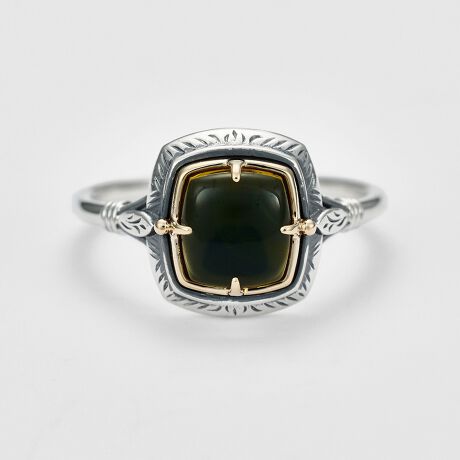 [^ԁF10253111287]u[Ao[ƃ}A[Wt@ChWFbgd˂OBɏd˂WFbgAu[Ao[̐FĂĂ܂Bu[Ao[́AzȂǂɊ܂܂鎇OɔA_IȐΌF𔭂󏭐̍Ao[łBn̐F͖邢RjbNJ[łAɂăO[ۂAӂƐяオƁAɈڂς͗l̂悤ȕ\܂BgقǂɖoABe[ŴfUCɎdグĂ܂BVR΂VRfނgpĂ̂́ATCYEFËႢA኱̏A̗LȂǂɌ̍܂B\߂BTCYsB