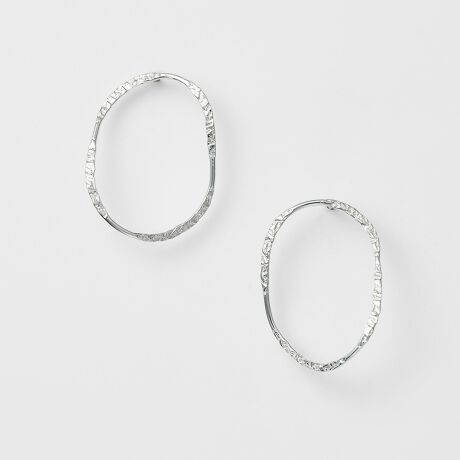 [^ԁF10253112296]szsAXV[Ytۂ݂̂tH̃sAX`[܂悤݌vꂽfUĆA`[𕡐gݍ킹̂Ɗɂ߁BЂƂłȂꂽۂɎdオAvZꂽoX͂łBAP̂ł̒pA킹sAXɂĈۂς邽߁AX^CO̕LACeBẑ悤ȃNVJȕ͋CfUĆȂɂ肰Ȃ؂€YĂ܂BWG[ƎRɁAƎ炵yނ߂̈iłB葢ḦׁA`╿̏oɌ̍^E܂B