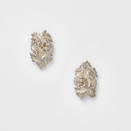 [^ԁF10254112476]ACh`tXkXyC̃KVAn̎R𐒔qPgɒz𓾂AAeB[N̂悤ȎS[hsAXB[bpł͐_Iȗ͂hƂuǂ񂮂v`[tɁAR̂ʂɏhfUCɎdグ܂B̂̃tHɉAe𐶂݁AɗۂvXBuES[hbLŕ\ꂽ}tA_炩ȋPƂƂɎR̗͋ƗD܂BAKbgȂł͂̑@ׂȑ`AɊYWG[łB@