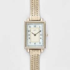 アガット(agete)のスクエアフェイスウォッチ