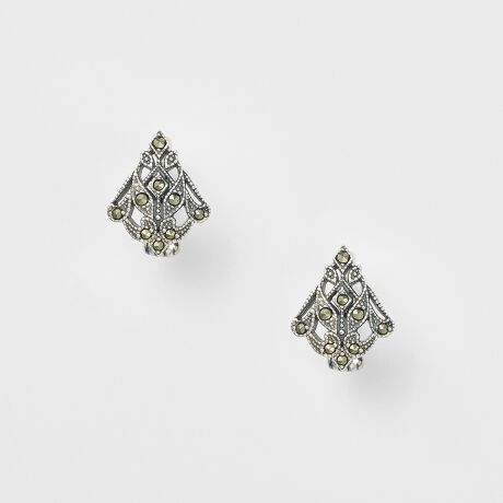 [^ԁF10254113517]AeB[N[X̑@ׂȖ͂\VbNȕ͋C̃COBpCCg̍dŃN[ȋP@ׂȓɈĂ܂BHŊÂ}Aiȕ\ɁB肰Ȃt[vdlŃsAX`[Ƃ̑gݍ킹y߂̂͂łBVR΂VRfނgpĂ̂́ATCYEFËႢA኱̏A̗LȂǂɌ̍܂B\߂BCOOۂ́A炸JĊOĉBd`[ۂ́ACO𗎉Ă܂ꂪ܂̂łӉBpCCg͌З߂̂ߐɂӉBÔH͌̍܂B