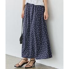 ラビアンジェ(LAVEANGE)の花柄プリントセミフレアスカート