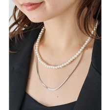 ラビアンジェ(LAVEANGE)のパール×スネークチェーンネックレス