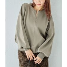 ラビアンジェ(LAVEANGE)のフロントファスナープルオーバー