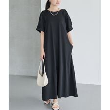 ラビアンジェ(LAVEANGE)のバックリボンワンピース