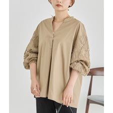 ラビアンジェ(LAVEANGE)のバテンレース切替ブラウス