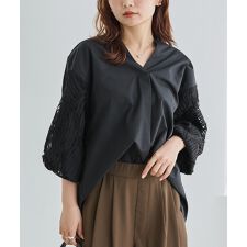 ラビアンジェ(LAVEANGE)のバテンレース切替ブラウス
