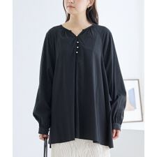 ラビアンジェ(LAVEANGE)のバックフリルブラウス