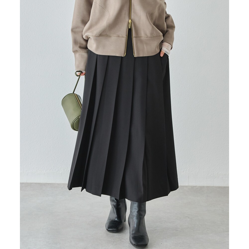 【LOEWE】オリーブグリーン レザー ミドル丈スカート LOEWE(ロエベ) スカート(レディース) - 海外通販のBUYMA
