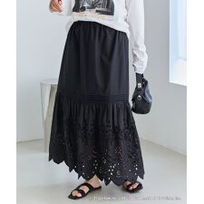 刺繍レースフレアスカート