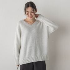 スパンコールVネックニット≪手洗い可能≫