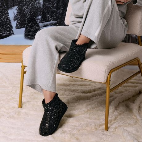 [^:W13186]EMU AustraliȁےIȃfłuStinger Microvɖ̋PU΂߂XyVGfBVłB`IȉKƋ@\͂̂܂܂ɃAbp[Ɏ{ꂽLLƂH؂₩ɍʂ܂BZfރAbp[ACjOAtbgxbgׂĂEMU Australiaւ㎿ȃI[XgAV[vXLґɎgpĂ܂Bɂ蔲Q̕ۉƋzőDݍ݁ANKȗSn񋟂܂ByʂŃNbVɗDꂽSoft EVA~bh\[ւ̕SyKȕsT|[g܂BԃfɗVѐSvX