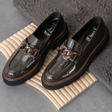 25N717AiύXv܂B[^:L31618]yʂŊɂ`̃^N\[̗p`F[[t@[x[VbNŖÔȂfUCȂ̂ŁAg܂BlXȃX^COɍꑫłB`IȃeNjbNÃghӎCɒ]W߂Luca Grossi (J ObV)BCŎgSĂ̑fނIAfނ̎ACe̐X́A܂܂ȃCtX^CɂƊYĂuhłBCɕیV[\Ăꍇ܂Bp̍ۂ͔ĂgpB܂Ai̍ۂɕیV[ꕔꍇ܂B\߂BYߒɐLYꍇ܂B܂fނ̓A኱̐FACꂪꍇ܂A͑fނ̓ƂȂ܂B\߂BAɑjꍇ܂BTCYZ(\L)͂܂ŖڈƂȂ܂d:348g