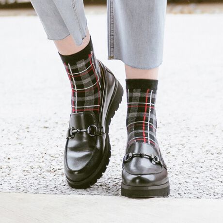 [^:935428]H̖{vz[Xrbg[t@[BAEg\[̌yEVAfނƁAT|[g`̃NbV̂C\[As̑ւ̏ՌyĂ܂BE₷AfC[ɂsɂ߂łBCjOނ͍RۖhLH{fނgpĂ܂Bi@ւŌρjH͉ivIȂ̂ł͂܂BDړA@̌ԂׁAShł͂܂B܂߂ɖhXv[邱Ƃ߂܂Buu\v1978NɃfr[AE30Ŕ̔Ă`ƊvṼoXƂꂽuhłBVfނƍeNmW[ɂāẢKƋ@\di₦ǋyĂ܂BYߒɐLYꍇ܂B܂fނ̓A኱̐FACꂪꍇ܂A͑fނ̓ƂȂ܂B\߂BAɑjꍇ܂BTCYZ(\L)͂܂ŖڈƂȂ܂Bd:229g