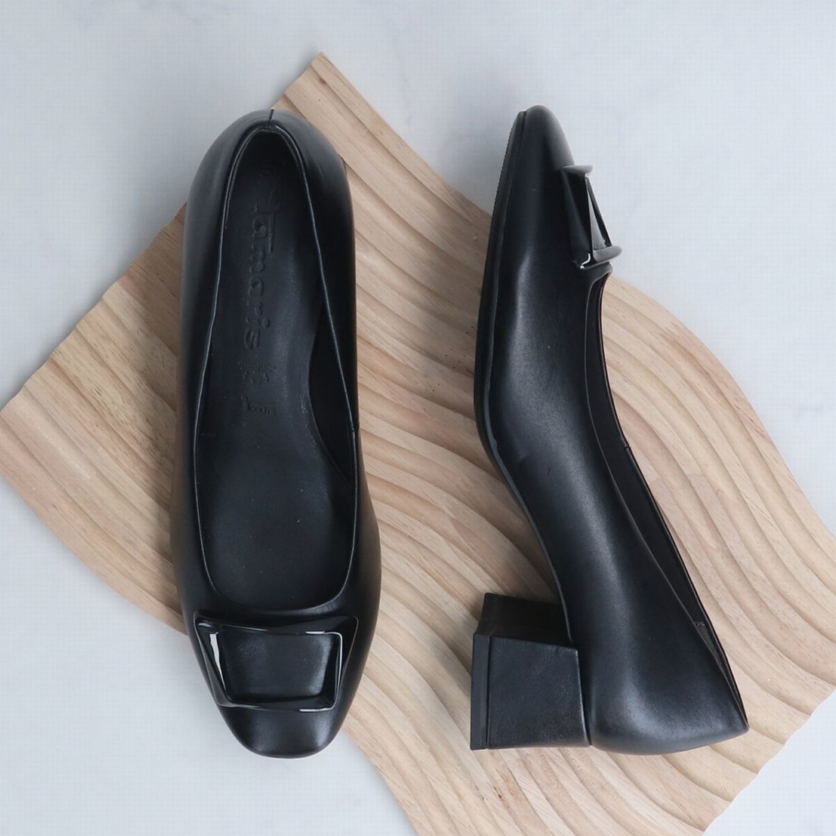 極美品　トリーバーチ　チャンキーヒール　レザーパンプス 黒　23.5 箱付き TORY BURCH BURCH トリーバーチ 44916 チャンキーヒールパンプス