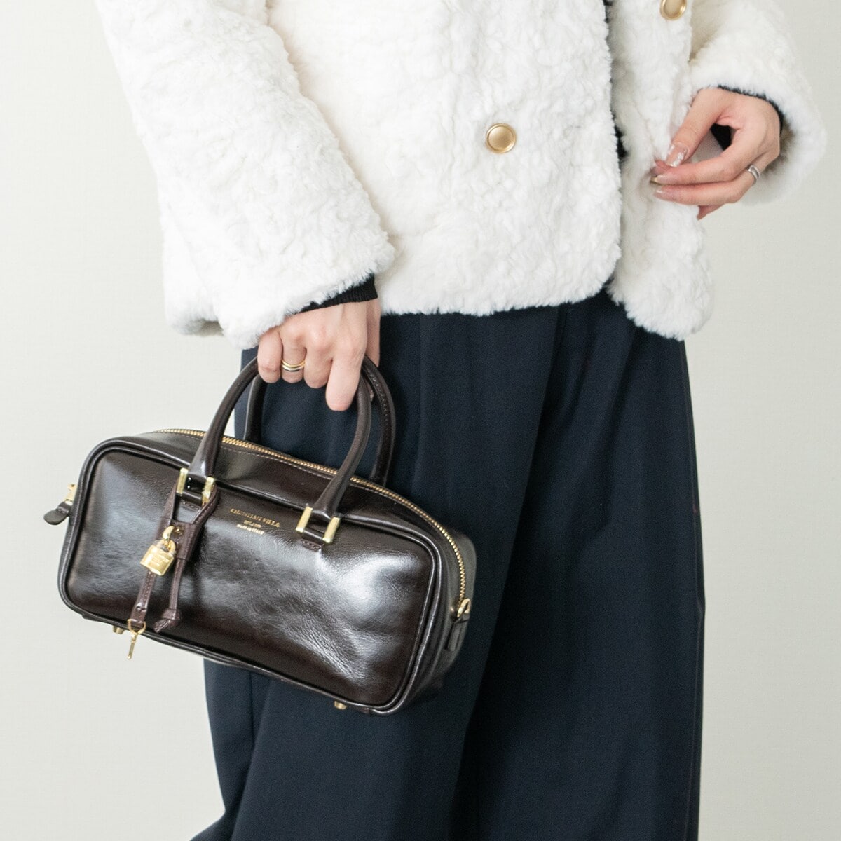 [�}���C]CHRISTIAN VILLA�����U�[�n���h���n���h�o�b�O/�N���X�`�������B���iCHRISTIAN VILLA�j �_�[�N�u���E��