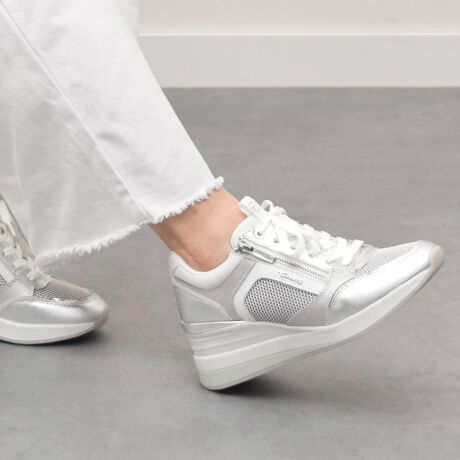 [^:445811]6cmq[ŃX^CAbvʂ҂łȃ^}X̃Xj[J[BNbV̂JbvC\[s̏ՌyĂ܂BOɃt@Xi[tĂ̂ŒE₷AfC[ɂsɂ߂łBu^}Xv́A1967NhCcőnƁB70Ŏ舵鐢EIɐlC̘V܃uhBSn̂悳ɂANVJŐVgh܂ŕL|Ă܂BYߒɐLYꍇ܂B܂fނ̓A኱̐FACꂪꍇ܂A͑fނ̓ƂȂ܂B\߂BAɑjꍇ܂BBě̓ɂFČꍇ܂ B܂Aql̂gPCj^[X}[gtHʂȂǂ̊ɂFۂ̏iƈČꍇ܂B\߂BTCYZ(\L)͂܂ŖڈƂȂ܂Bd:329g