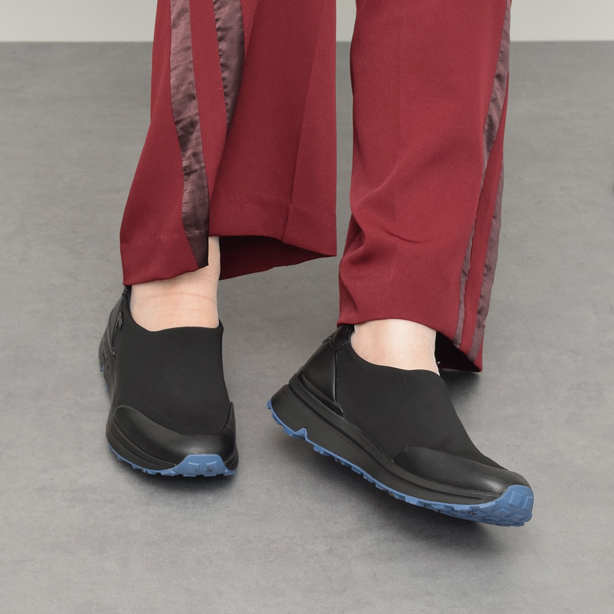 ブソラ（bussola）/bussola◆4．5cmヒール◆晴雨兼用アイスグリップソールスニーカー bussola ブソラ◇4.5cmヒール◇晴雨兼用アイスグリップソール