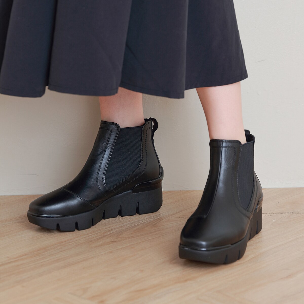 bussola◇5.5cmヒール◇晴雨兼用サイドゴアレザーショートブーツ