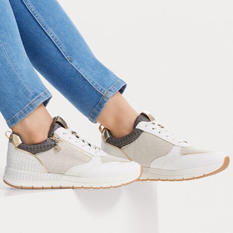 [^:455802]NbV̂悢JbvC\[T|[gTChWbvXj[J[BOɃt@Xi[tĂ̂ŒE₷AfC[ɂsɂ߂łB^}X̃B[KV[ỸfUCŁAӔC郉CtX^Ĉ߂100fނgpĂ܂B^}X̃B[KV[Y͔Ƀt@bViułAfނ̎gpӐ}Iɔ邱Ƃ́A݂̚nDɂɃ}b`Ă܂BY郂fȒfނ܂܂ɊmɍĂ邱Ƃۏ؂邽߁Aef̓hCciPFIjł̊OF؃vZXoĂ܂BāAv₻̉HR̐{IɊ܂܂ȂƂ͎ł͂܂Bu^}Xv́A1967NhCcőnƁB70Ŏ舵鐢EIɐlC̘V܃uhBSn̂悳ɂANVJŐVgh܂ŕL|Ă܂BYߒɐLYꍇ܂B܂fނ̓A኱̐FACꂪꍇ܂A͑fނ̓ƂȂ܂B\߂BAɑjꍇ܂BBě̓ɂFČꍇ܂ B܂Aql̂gPCj^[X}[gtHʂȂǂ̊ɂFۂ̏iƈČꍇ܂BTCYZ(\L)͂܂ŖڈƂȂ܂d:318g