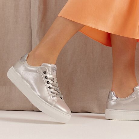 ^CgȂɂȂĂ܂BPTCY傫߂߂łB[^:455807]ŃX^CAbvʂ҂łȃ^}X̃Xj[J[BNbV̂悢JbvC\[̏ՌyĂ܂B܂킵₷fUCŃfC[ɂsɂ߂łB^}X̃B[KV[ỸfUCŁAӔC郉CtX^Ĉ߂100fނgpĂ܂B^}X̃B[KV[Y͔Ƀt@bViułAfނ̎gpӐ}Iɔ邱Ƃ́A݂̚nDɂɃ}b`Ă܂BY郂fȒfނ܂܂ɊmɍĂ邱Ƃۏ؂邽߁Aef̓hCciPFIjł̊OF؃vZXoĂ܂BāAv₻̉HR̐{IɊ܂܂ȂƂ͎ł͂܂Bu^}Xv́A1967NhCcőnƁB70Ŏ舵鐢EIɐlC̘V܃uhBSn̂悳ɂANVJŐVgh܂ŕL|Ă܂BYߒɐLYꍇ܂B܂fނ̓A኱̐FACꂪꍇ܂A͑fނ̓ƂȂ܂B\߂BAɑjꍇ܂BBě̓ɂFČꍇ܂ B܂Aql̂gPCj^[X}[gtHʂȂǂ̊ɂFۂ̏iƈČꍇ܂BTCYZ(\L)͂܂ŖڈƂȂ܂d:326g