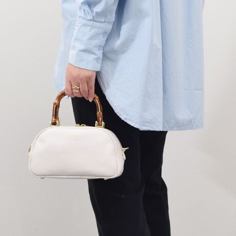 [^:Q56407]fUCi[Christian Villa (NX` B)ɂāA2013NɒãuhBt@bVƊEŒN|ꂽôƁAC^A̓`IȋZpɂ葽@\t@bViuȃU[obOĂĂ܂Bou[nhtĂ炵ۂ̃~jnhobOłBYߒɐLYꍇ܂B܂fނ̓A኱̐FACꂪꍇ܂A͑fނ̓ƂȂ܂BBě̓ɂFČꍇ܂ B܂Aql̂gPCj^[X}[gtHʂȂǂ̊ɂFۂ̏iƈČꍇ܂B\߂BTCYZ(\L)͂܂ŖڈƂȂ܂B:21cm:12cm}`:8cm荂:8cmV_[Xgbv̒:94-108cmd:340g