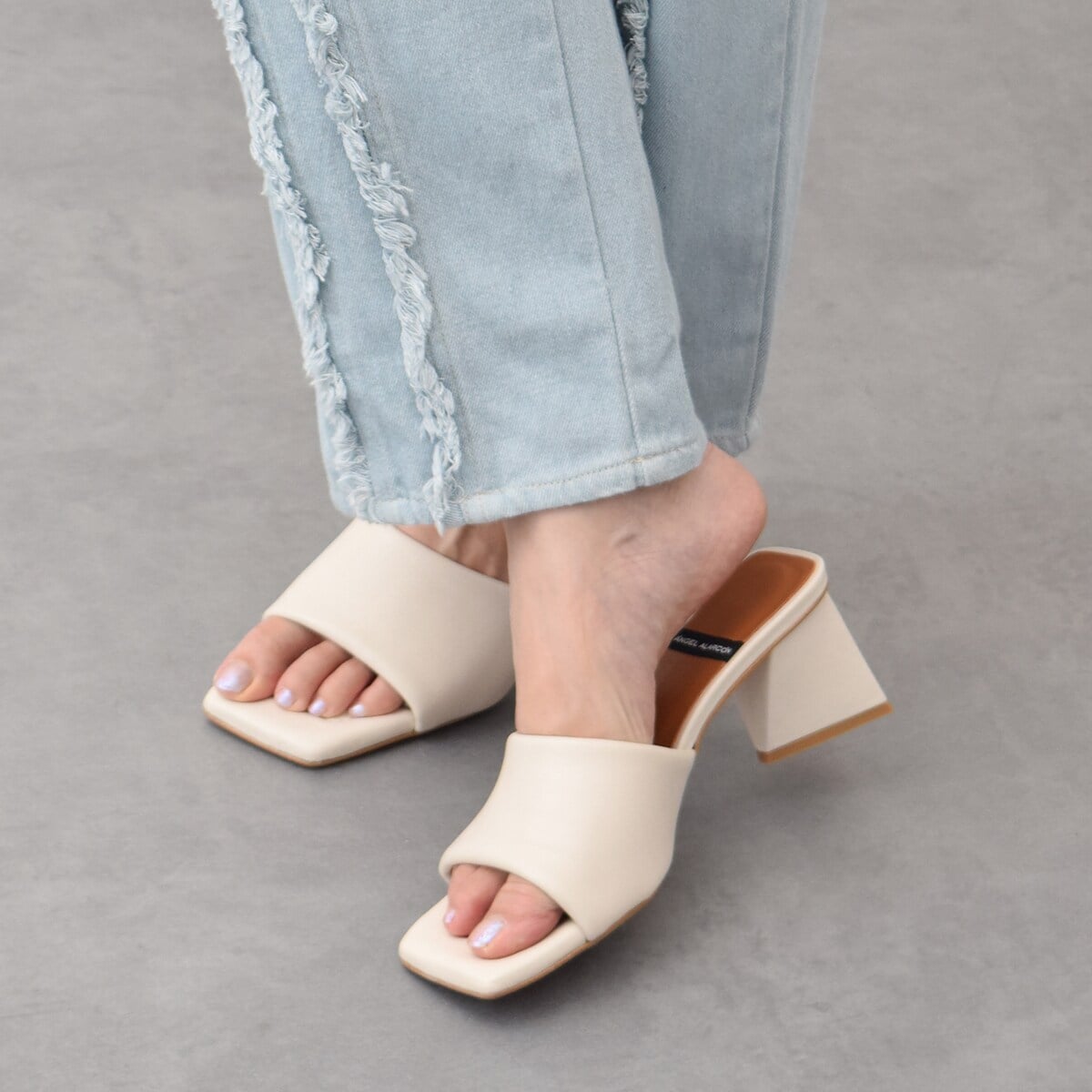 [}C]ANGEL ALARCON6cmq[XNGAgE~[T_/Aw ARiANGEL ALARCONj zCg