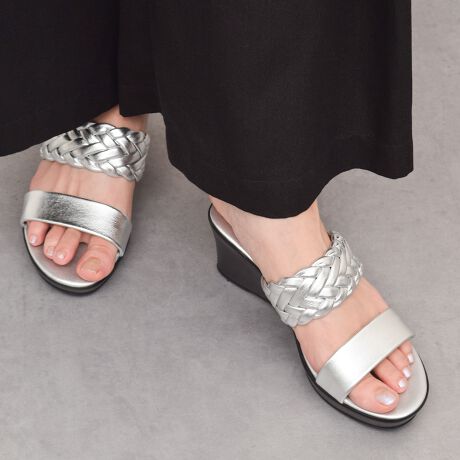 [^:952344]NbV̂悢C\[͂́uC^AV[[J[Yṽ~[T_Bܐɂ݂̂ŌڂقǌX΂ɂSnBE₷Al̃bNXX^Cɂ߂̃ACeBuC^AV[[J[Yv̓AJ}[Pbg𒆐SɓWJMADE IN ITALỸV[YuhBC^AuhȂł͂̃ZX̂悢fUCA͓IȉiŐlC𓾂Ă܂BYߒɐLYꍇ܂B܂fނ̓A኱̐FACꂪꍇ܂A͑fނ̓ƂȂ܂B\߂BAɑjꍇ܂BBě̓ɂFČꍇ܂ B܂Aql̂gPCj^[X}[gtHʂȂǂ̊ɂFۂ̏iƈČꍇ܂BTCYZ(\L)͂܂ŖڈƂȂ܂d:174g