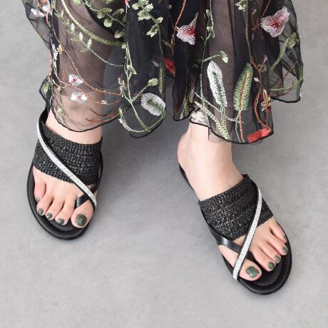 [^:952352]yăNbV̂悢C\[͂́uC^AV[[J[YṽgOT_BrW[t̃NXXgbvgOꂢɌĂAl̃bNXX^Cɂ߂̃ACeBuC^AV[[J[Yv̓AJ}[Pbg𒆐SɓWJMADE IN ITALỸV[YuhBC^AuhȂł͂̃ZX̂悢fUCA͓IȉiŐlC𓾂Ă܂BYߒɐLYꍇ܂B܂fނ̓A኱̐FACꂪꍇ܂A͑fނ̓ƂȂ܂B\߂BAɑjꍇ܂BBě̓ɂFČꍇ܂ B܂Aql̂gPCj^[X}[gtHʂȂǂ̊ɂFۂ̏iƈČꍇ܂BTCYZ(\L)͂܂ŖڈƂȂ܂d:117g