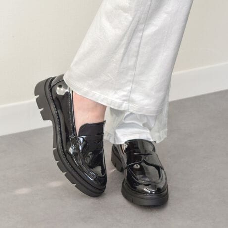 [^:455424]I[ZeBbNȃRC[t@[4cmq[̃{[̂}jbVȃ\[gݍ킹fUCBV[vȂܐ̌`ŃJWAɂȂ肷AItBXX^Cɂ킹₷fUCɂȂĂ܂B̃gbvC̓ɃX|WSnɂPłBu^}Xv́A1967NhCcőnƁB70Ŏ舵鐢EIɐlC̘V܃uhBSn̂悳ɂANVJŐVgh܂ŕL|Ă܂BATTENTIONEVRfނgpĂꍇAL̂ɂ\܂Asǂł͂܂BCɂȂꍇ͕ʂ̗ǂꏊɒuĂƌy邩Ǝv܂̂łBEv̕\ʂ̓LYt₷ׁA舵ɂ͏\ɂӂBJȂǂŔGꂽꍇAFڂ肷ꍇ܂B܂v̕iێ̂߁AȂׂG炳Ȃ悤ӉBEYߒɐ鑽̃LYVꍇ܂B܂fނ̓A኱̐FCꂪꍇ܂Apɂ͖育܂BEAɑjꍇ܂iɉe͂܂BEBě̓ɂFČꍇ܂ B܂Aql̂gPCj^[X}[gtHʂȂǂ̊ɂFۂ̏iƈČꍇ܂BETCYZ(\L)͂܂ŖڈƂȂ܂B̌`ɂKTCY̌l܂Bd:336g