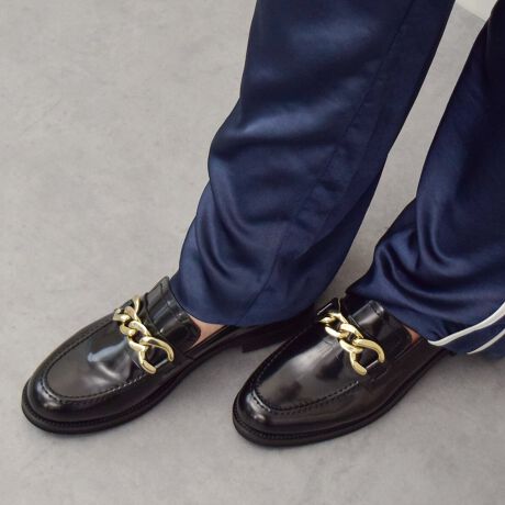 [^:L51620]`IȃeNjbNÃghӎCɒ]W߂Luca Grossi (J ObV)BCŎgSĂ̑fނIAfނ̎ACe̐X́A܂܂ȃCtX^CɂƊYĂuhłB`F[fUC̃EhgE[t@[́A[q[̂߈ĂĂÂ炭AfC[ɗĂ邤ꂵ݌vɂȂĂ܂BATTENTIONECɕیV[\Ăꍇ܂Bp̍ۂ͔ĂgpB܂Ai̍ۂɕیV[ꕔꍇ܂BEVRfނgpĂꍇAL̂ɂ\܂Asǂł͂܂BCɂȂꍇ͕ʂ̗ǂꏊɒuĂƌy邩Ǝv܂̂łBEv̕\ʂ̓LYt₷ׁA舵ɂ͏\ɂӂBJȂǂŔGꂽꍇAFڂ肷ꍇ܂B܂v̕iێ̂߁AȂׂG炳Ȃ悤ӉBEYߒɐ鑽̃LYVꍇ܂B܂fނ̓A኱̐FCꂪꍇ܂Apɂ͖育܂BEAɑjꍇ܂iɉe͂܂BEBě̓ɂFČꍇ܂ B܂Aql̂gPCj^[X}[gtHʂȂǂ̊ɂFۂ̏iƈČꍇ܂BETCYZ(\L)͂܂ŖڈƂȂ܂B̌`ɂKTCY̌l܂Bd:289g