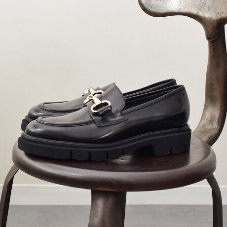 [^:L51621]`IȃeNjbNÃghӎCɒ]W߂Luca Grossi (J ObV)BCŎgSĂ̑fނIAfނ̎ACe̐X́A܂܂ȃCtX^CɂƊYĂuhłByʂŊɂ`̃^N\[̗prbg[t@[̓x[VbNŖÔȂfUCȂ̂ŁAg܂BATTENTIONECɕیV[\Ăꍇ܂Bp̍ۂ͔ĂgpB܂Ai̍ۂɕیV[ꕔꍇ܂BEVRfނgpĂꍇAL̂ɂ\܂Asǂł͂܂BCɂȂꍇ͕ʂ̗ǂꏊɒuĂƌy邩Ǝv܂̂łBEv̕\ʂ̓LYt₷ׁA舵ɂ͏\ɂӂBJȂǂŔGꂽꍇAFڂ肷ꍇ܂B܂v̕iێ̂߁AȂׂG炳Ȃ悤ӉBEYߒɐ鑽̃LYVꍇ܂B܂fނ̓A኱̐FCꂪꍇ܂Apɂ͖育܂BEAɑjꍇ܂iɉe͂܂BEBě̓ɂFČꍇ܂ B܂Aql̂gPCj^[X}[gtHʂȂǂ̊ɂFۂ̏iƈČꍇ܂BETCYZ(\L)͂܂ŖڈƂȂ܂B̌`ɂKTCY̌l܂Bd:288g