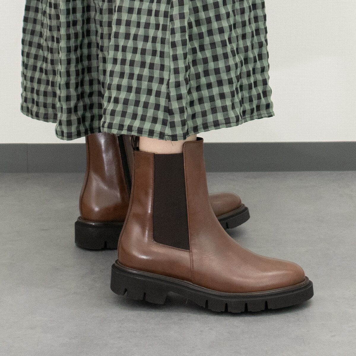 [}C]LUCA GROSSI3.8cmq[CTChWbvTChSAu[c/J ObViLuca Grossij uE