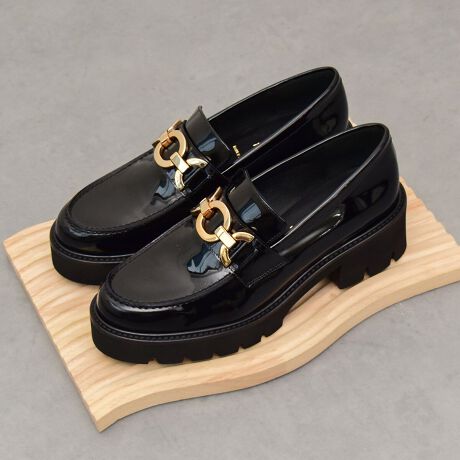 [^:D51619]PASCUCCIipXNb`j̓tBcFɂ郍[t@[EJVӂȃt@Ng[łB܂łRtH[gd،^́ANbVC\[AVIBRAM(ru)\[ATPbg@ȂǂŖV[YiBghYȂfUClCłByɂ`̃GNXgCg\[̗pAƂĂ₷݌vɂȂĂ܂BATTENTIONECɕیV[\Ăꍇ܂Bp̍ۂ͔ĂgpB܂Ai̍ۂɕیV[ꕔꍇ܂BEVRfނgpĂꍇAL̂ɂ\܂Asǂł͂܂BCɂȂꍇ͕ʂ̗ǂꏊɒuĂƌy邩Ǝv܂̂łBEv̕\ʂ̓LYt₷ׁA舵ɂ͏\ɂӂBJȂǂŔGꂽꍇAFڂ肷ꍇ܂B܂v̕iێ̂߁AȂׂG炳Ȃ悤ӉBEYߒɐ鑽̃LYVꍇ܂B܂fނ̓A኱̐FCꂪꍇ܂Apɂ͖育܂BEAɑjꍇ܂iɉe͂܂BEBě̓ɂFČꍇ܂ B܂Aql̂gPCj^[X}[gtHʂȂǂ̊ɂFۂ̏iƈČꍇ܂BETCYZ(\L)͂܂ŖڈƂȂ܂B̌`ɂKTCY̌l܂Bd:309g