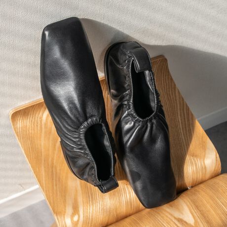 [^:E51601]JVAM(WF[BG[G)30N̗j"Leiner Shoes "2017NɒauhłBJVAM̃RNV͑_Ƒ@ׂAZIÂ炵ƃ~j}YAƂΏƓIȗvfZiō\̂IłBfUCi[̃L[EN[p[̓h_ɊĂAt@bV̕ɂāǍIŃj[NȃfUCŒڂĂ܂BAbp[܏ɖDĂĕԂ肪ǂ\tgȑBbNXYAl̃JWAX^Cɂ҂̈ꑫłBATTENTIONECɕیV[\Ăꍇ܂Bp̍ۂ͔ĂgpB܂Ai̍ۂɕیV[ꕔꍇ܂BEVRfނgpĂꍇAL̂ɂ\܂Asǂł͂܂BCɂȂꍇ͕ʂ̗ǂꏊɒuĂƌy邩Ǝv܂̂łBEv̕\ʂ̓LYt₷ׁA舵ɂ͏\ɂӂBJȂǂŔGꂽꍇAFڂ肷ꍇ܂B܂v̕iێ̂߁AȂׂG炳Ȃ悤ӉBEYߒɐ鑽̃LYVꍇ܂B܂fނ̓A኱̐FCꂪꍇ܂Apɂ͖育܂BEAɑjꍇ܂iɉe͂܂BEBě̓ɂFČꍇ܂ B܂Aql̂gPCj^[X}[gtHʂȂǂ̊ɂFۂ̏iƈČꍇ܂BETCYZ(\L)͂܂ŖڈƂȂ܂B̌`ɂKTCY̌l܂Bd:155g