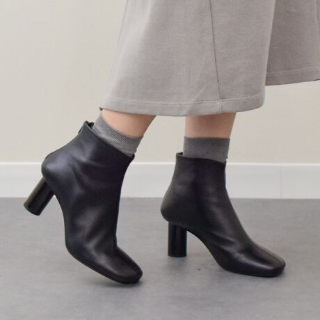 [^:E53000]JVAM(WF[BG[G)30N̗j"Leiner Shoes "2017NɒauhłBJVAM̃RNV͑_Ƒ@ׂAZIÂ炵ƃ~j}YAƂΏƓIȗvfZiō\̂IłBfUCi[̃L[EN[p[̓h_ɊĂAt@bV̕ɂāǍIŃj[NȃfUCŒڂĂ܂B_Ȉۂ̃obNWbvV[gu[ćAVvȃfUCŗ܂킵̌ꑫłBATTENTIONECɕیV[\Ăꍇ܂Bp̍ۂ͔ĂgpB܂Ai̍ۂɕیV[ꕔꍇ܂BEVRfނgpĂꍇAL̂ɂ\܂Asǂł͂܂BCɂȂꍇ͕ʂ̗ǂꏊɒuĂƌy邩Ǝv܂̂łBEv̕\ʂ̓LYt₷ׁA舵ɂ͏\ɂӂBJȂǂŔGꂽꍇAFڂ肷ꍇ܂B܂v̕iێ̂߁AȂׂG炳Ȃ悤ӉBEYߒɐ鑽̃LYVꍇ܂B܂fނ̓A኱̐FCꂪꍇ܂Apɂ͖育܂BEAɑjꍇ܂iɉe͂܂BEBě̓ɂFČꍇ܂ B܂Aql̂gPCj^[X}[gtHʂȂǂ̊ɂFۂ̏iƈČꍇ܂BETCYZ(\L)͂܂ŖڈƂȂ܂B̌`ɂKTCY̌l܂B:11cm:20cmd:266g