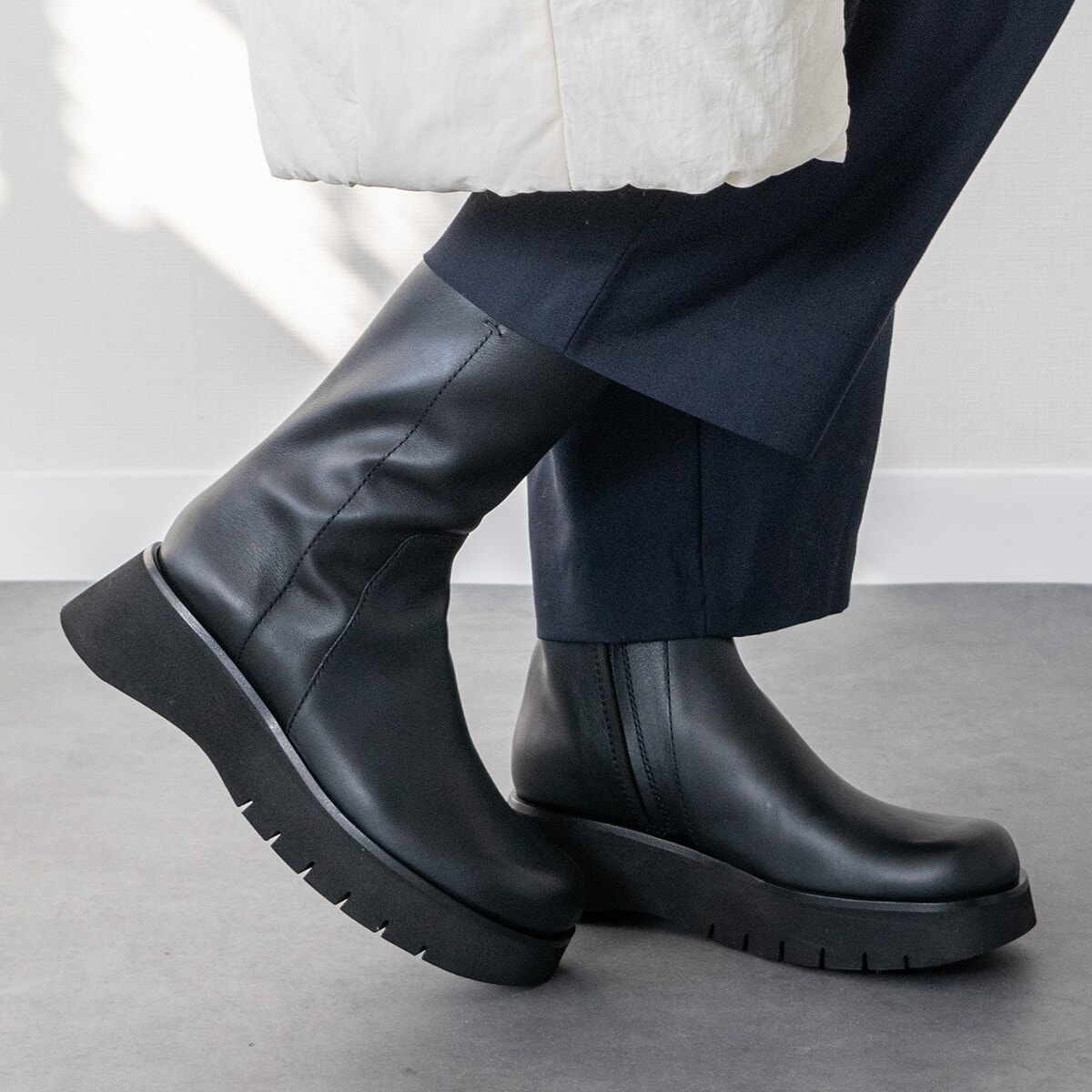 EMILE◇5.5cmヒール◇オブリークトウ厚底ショートブーツ | エミレ