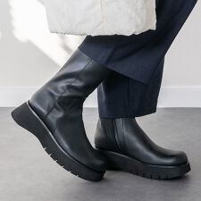 EMILE◆5.5cmヒール◆オブリークトウ厚底ショートブーツ