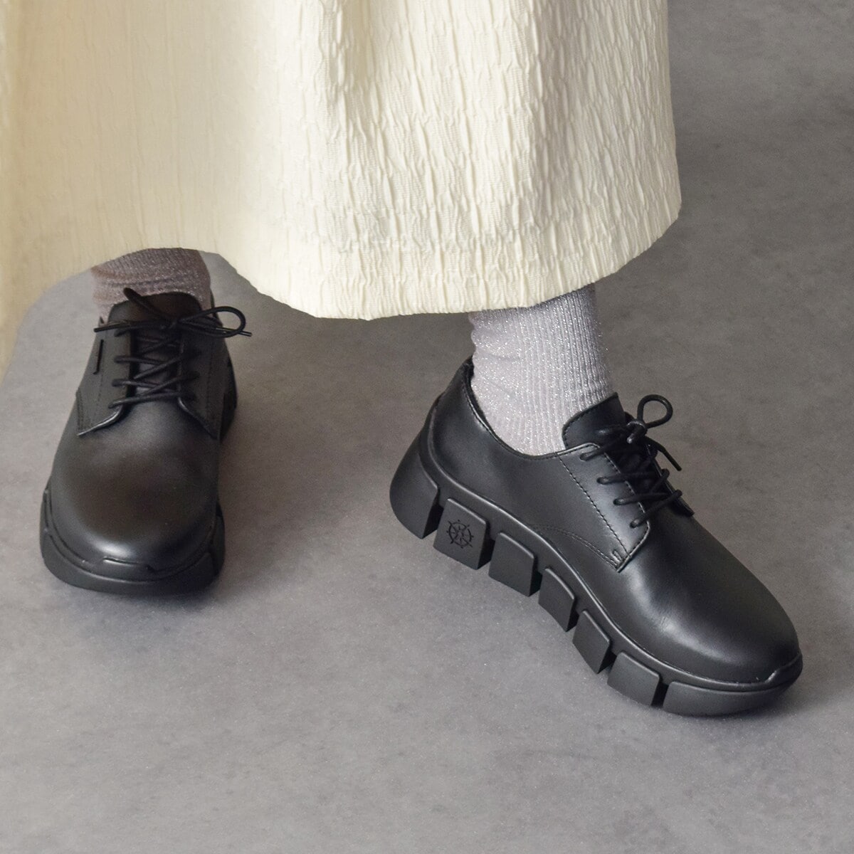 ブソラ（bussola）/bussola ブソラ◆5．5cmヒール◆撥水厚底スリッポンシューズ bussola ブソラ◇5.5cmヒール◇全天候型厚底ストレッチシューズ