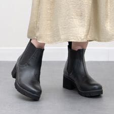 bussola◆5.5cmヒール◆晴雨兼用アイスグリップソールレザーブーツ