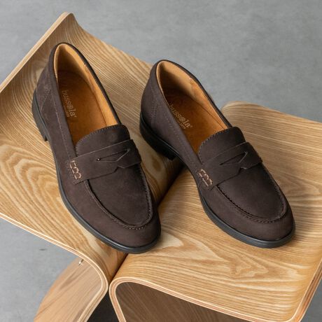 [^:955415]H{U[[t@[BItBXX^CfC[ȂǕLʂŗ܂킵₷fUCBɂ{|CgBNbV̂C\[s̑ւ̏ՌyĂ܂BhJrRۂ̃CjOނCKɕۂ܂BH͉ivIȂ̂ł͂܂BDړA@̌ԂׁAShł͂܂B܂߂ɖhXv[邱Ƃ߂܂Buu\v1978NɃfr[AE30Ŕ̔Ă`ƊvṼoXƂꂽuhłBVfނƍeNmW[ɂāẢKƋ@\di₦ǋyĂ܂BATTENTIONEVRfނgpĂꍇAL̂ɂ\܂Asǂł͂܂BCɂȂꍇ͕ʂ̗ǂꏊɒuĂƌy邩Ǝv܂̂łBEv̕\ʂ̓LYt₷ׁA舵ɂ͏\ɂӂBJȂǂŔGꂽꍇAFڂ肷ꍇ܂B܂v̕iێ̂߁AȂׂG炳Ȃ悤ӉBEYߒɐ鑽̃LYVꍇ܂B܂fނ̓A኱̐FCꂪꍇ܂Apɂ͖育܂BEAɑjꍇ܂iɉe͂܂BEBě̓ɂFČꍇ܂ B܂Aql̂gPCj^[X}[gtHʂȂǂ̊ɂFۂ̏iƈČꍇ܂BETCYZ(\L)͂܂ŖڈƂȂ܂B̌`ɂKTCY̌l܂Bd:232g