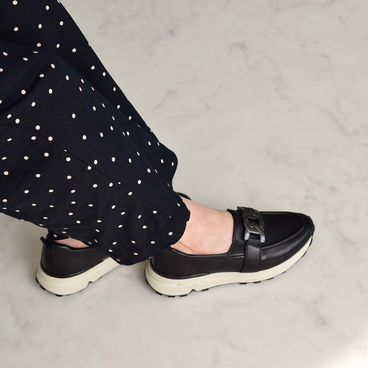 bussola◇4.5cmヒール◇メタル飾り撥水ローファースニーカー | ブソラ