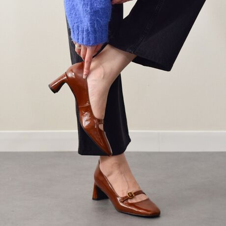 [^:D51001]ANGEL ALARCON (Aw AR)́AXyC̕wlCuhłB1999NɃX^[gfUC琶Y܂ňтăXyCōsĂ܂BɖASnǂ͓IȌC𗚂Ă炢ƂÔƁA݂ł̓[bp݂̂Ȃ炸AI[XgAAJi_A{ƓWJ𐢊E֍LĂ܂BXbLƂ~j}ȃfUCX^CbVőlۂۂłBATTENTIONECɕیV[\Ăꍇ܂Bp̍ۂ͔ĂgpB܂Ai̍ۂɕیV[ꕔꍇ܂BEVRfނgpĂꍇAL̂ɂ\܂Asǂł͂܂BCɂȂꍇ͕ʂ̗ǂꏊɒuĂƌy邩Ǝv܂̂łBEv̕\ʂ̓LYt₷ׁA舵ɂ͏\ɂӂBJȂǂŔGꂽꍇAFڂ肷ꍇ܂B܂v̕iێ̂߁AȂׂG炳Ȃ悤ӉBEYߒɐ鑽̃LYVꍇ܂B܂fނ̓A኱̐FCꂪꍇ܂Apɂ͖育܂BEAɑjꍇ܂iɉe͂܂BEBě̓ɂFČꍇ܂ B܂Aql̂gPCj^[X}[gtHʂȂǂ̊ɂFۂ̏iƈČꍇ܂BETCYZ(\L)͂܂ŖڈƂȂ܂B̌`ɂKTCY̌l܂Bd:218g