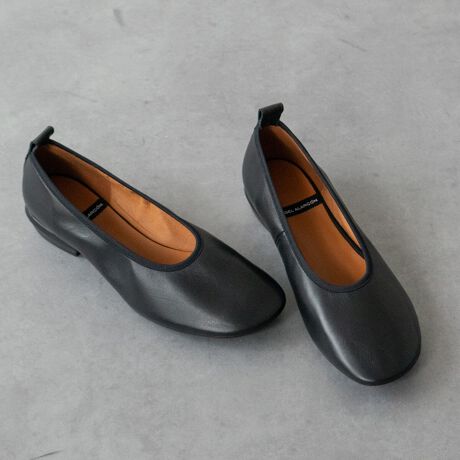 [^:D51002]ANGEL ALARCON (Aw AR)́AXyC̕wlCuhłB1999NɃX^[gfUC琶Y܂ňтăXyCōsĂ܂BɖASnǂ͓IȌC𗚂Ă炢ƂÔƁA݂ł̓[bp݂̂Ȃ炸AI[XgAAJi_A{ƓWJ𐢊E֍LĂ܂B{̌`ɋ߂Iu[NgE̗pfB[vJbg[q[pvX́AƂSnłBVvȃfUCŃfC[Ɋ􂵂ĂꑫBATTENTIONECɕیV[\Ăꍇ܂Bp̍ۂ͔ĂgpB܂Ai̍ۂɕیV[ꕔꍇ܂BEVRfނgpĂꍇAL̂ɂ\܂Asǂł͂܂BCɂȂꍇ͕ʂ̗ǂꏊɒuĂƌy邩Ǝv܂̂łBEv̕\ʂ̓LYt₷ׁA舵ɂ͏\ɂӂBJȂǂŔGꂽꍇAFڂ肷ꍇ܂B܂v̕iێ̂߁AȂׂG炳Ȃ悤ӉBEYߒɐ鑽̃LYVꍇ܂B܂fނ̓A኱̐FCꂪꍇ܂Apɂ͖育܂BEAɑjꍇ܂iɉe͂܂BEBě̓ɂFČꍇ܂ B܂Aql̂gPCj^[X}[gtHʂȂǂ̊ɂFۂ̏iƈČꍇ܂BETCYZ(\L)͂܂ŖڈƂȂ܂B̌`ɂKTCY̌l܂Bd:222g