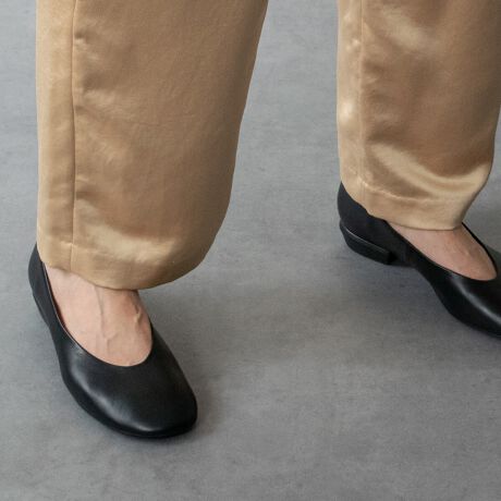 [^:D51101]ANGEL ALARCON (Aw AR)́AXyC̕wlCuhłB1999NɃX^[gfUC琶Y܂ňтăXyCōsĂ܂BɖASnǂ͓IȌC𗚂Ă炢ƂÔƁA݂ł̓[bp݂̂Ȃ炸AI[XgAAJi_A{ƓWJ𐢊E֍LĂ܂B{̌`ɋ߂Iu[NgE̗p[q[pvX́AƂSnłBx[VbNŖÔȂfUCȂ̂ŁAg܂BATTENTIONECɕیV[\Ăꍇ܂Bp̍ۂ͔ĂgpB܂Ai̍ۂɕیV[ꕔꍇ܂BEVRfނgpĂꍇAL̂ɂ\܂Asǂł͂܂BCɂȂꍇ͕ʂ̗ǂꏊɒuĂƌy邩Ǝv܂̂łBEv̕\ʂ̓LYt₷ׁA舵ɂ͏\ɂӂBJȂǂŔGꂽꍇAFڂ肷ꍇ܂B܂v̕iێ̂߁AȂׂG炳Ȃ悤ӉBEYߒɐ鑽̃LYVꍇ܂B܂fނ̓A኱̐FCꂪꍇ܂Apɂ͖育܂BEAɑjꍇ܂iɉe͂܂BEBě̓ɂFČꍇ܂ B܂Aql̂gPCj^[X}[gtHʂȂǂ̊ɂFۂ̏iƈČꍇ܂BETCYZ(\L)͂܂ŖڈƂȂ܂B̌`ɂKTCY̌l܂Bd:226g